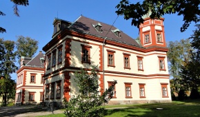 Oprava fasdy- Zmek, muzeum v Jilemnici